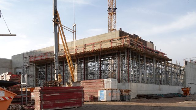 Richtfest für Sportschwimmhalle in Lobeda-West