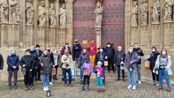 Friedenslicht aus Bethlehem wird verteilt 