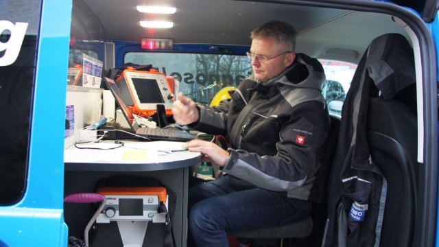 Spezialfirma aus Halle prüft Kabelqualität in Pößneck 