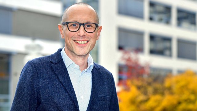 Neuer Professor für Volkswirtschaftslehre an der Uni 