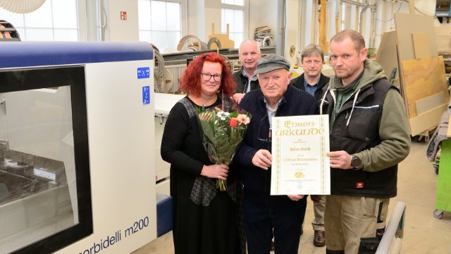 Kahlaer Traditionstischlerei mit 65. Betriebsjubiläum