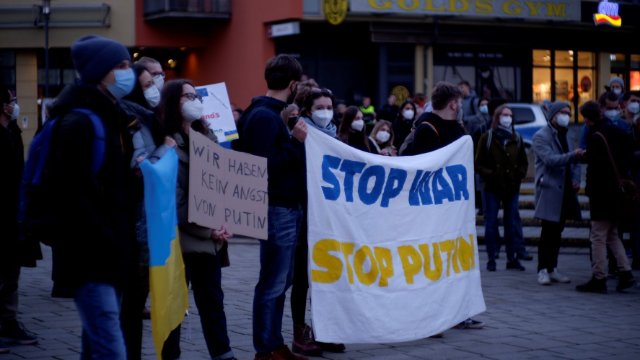 Friedensdemo auf dem Holzmarkt 