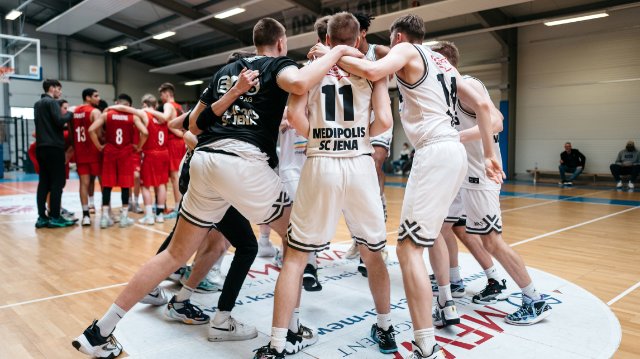 Medipolis SC Jena Nachwuchs schlägt Bamberg und zieht in NBBL-Playoff-Viertelfinale ein