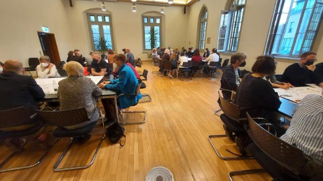 80 Teilnehmer bei „WorldCafé“