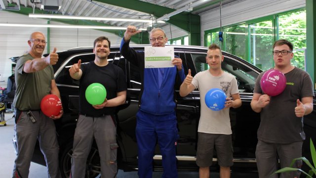 Fahrzeugpflege von Hand seit fünf Jahren 