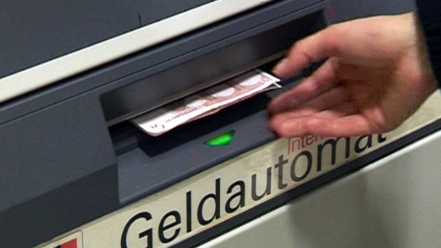 Störungen an Geldautomaten - Bargeldversorgung durch Sparkasse sichergestellt