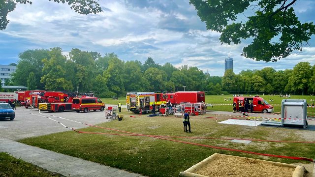 Weltkriegsbombe im Paradies in der Nacht erfolgreich gesprengt 