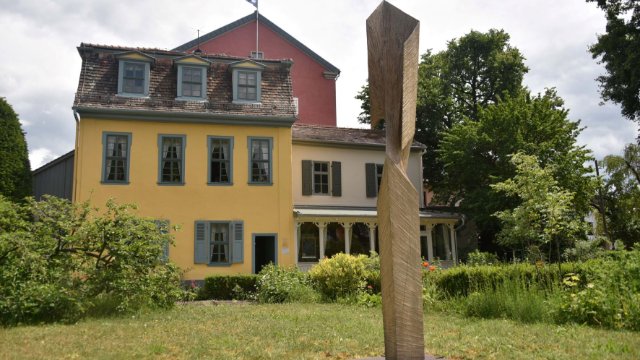 Neue Ausstellung im FrommannschenSkulpturenGarten 
