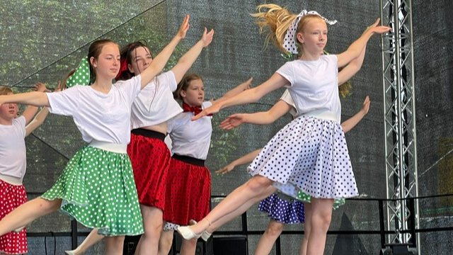Picknick Dance-Konzert des Show-Balletts Formel I