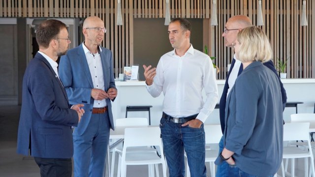JenaWirtschaft Sommertour 2022 zu Besuch bei der DAKO GmbH