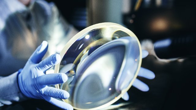 Optikspezialist asphericon führt 36-Stunden-Woche ein