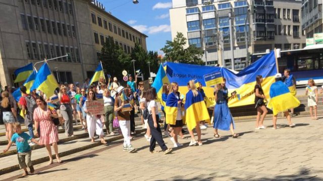 Ukraine-Demo auf dem Holzmarkt