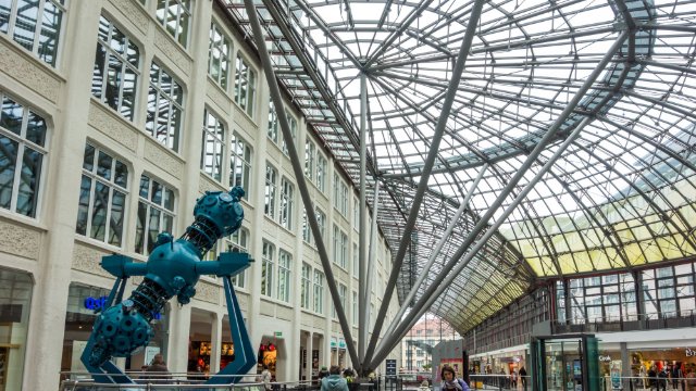 Kurzauftritt und Autogrammstunde mit MARKUS