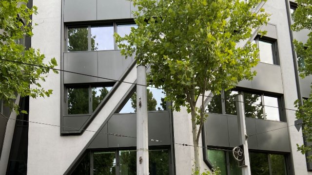 Oberleitungsumbau im Stadtzentrum auf der Zielgeraden