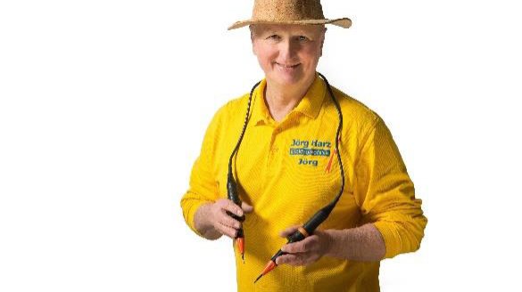 Elektromeister präsentiert Erfindungen auf Messe