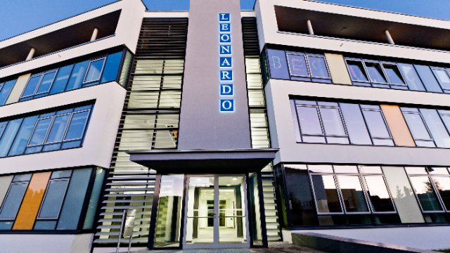 GEW ruft zu Warnstreik an Leonardo-Schule auf