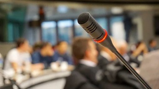 Aus Bürgerfragestunde wird Einwohnerfragestunde