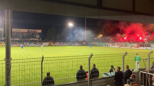 FC Carl Zeiss Jena verliert 0:1 gegen BSG Chemie Leipzig