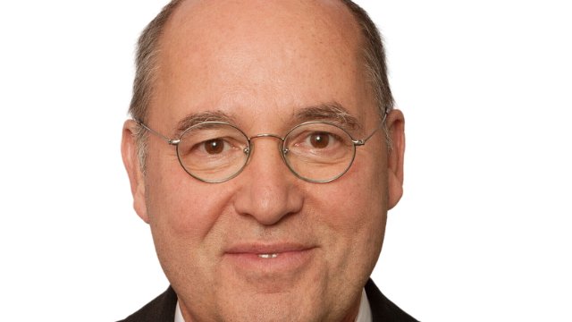 Gregor Gysi auf dem Holzmarkt