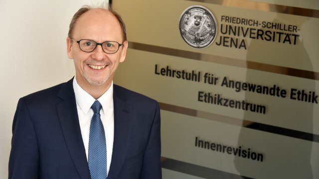 Thüringentag für Philosophie blickt auf 20 Jahre angewandte Ethik in Jena