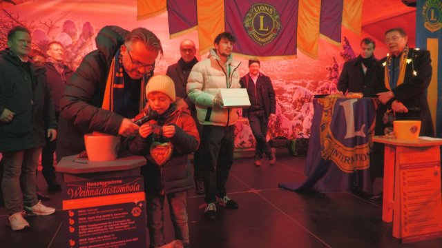 Hauptpreise der Lions Club Weihnachstombola ausgelost