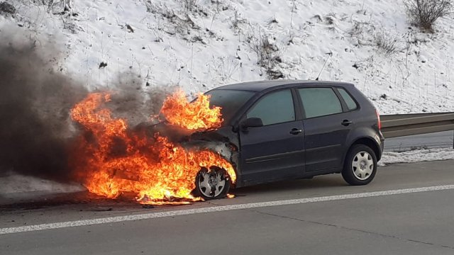 Pkw brannte auf der Autobahn