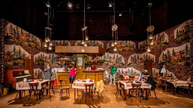 Theaterhaus Jena: Kein Abschied für Wartburg-Stück