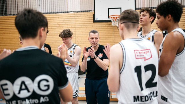 Jenaer U16-Basketballer sichern sich Playoff-Heimrecht