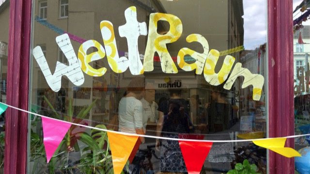 Mahnwache für Erdbebenopfer 