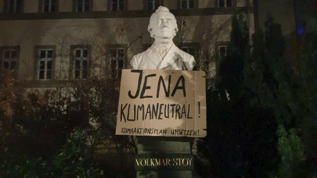 Fridays For Future Jena solidarisiert sich mit Schilderaktion