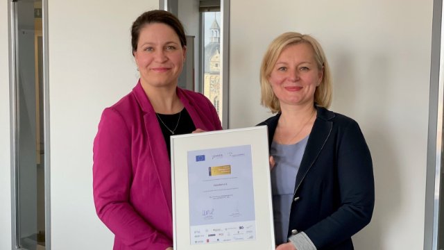 Gold für Photonikcluster OptoNet e.V. 