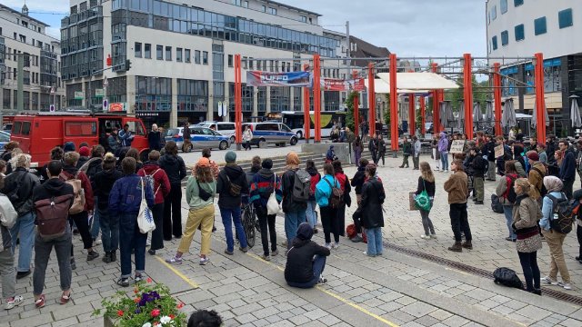 Mehr als 100 Teilnehmer bei Asyl-Demo 