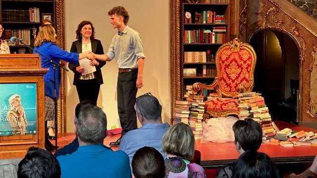 Junge Autoren ausgezeichnet