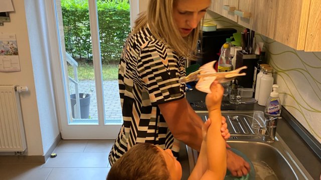 Mädchen reagieren gelassener auf gestresste Mütter