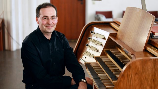 Oliver Scheffels beim Internationalen Orgelsommer