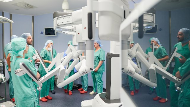 Neuer OP-Roboter für Jenaer Urologie