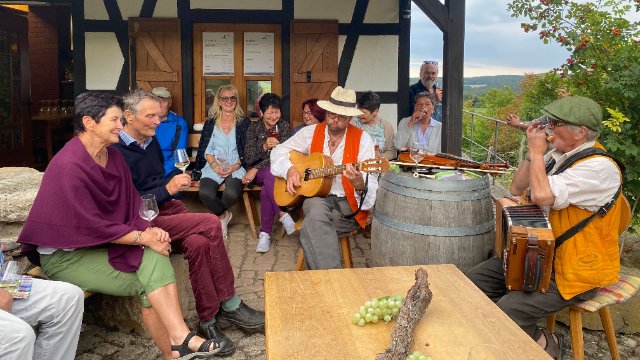 Weinbergfest am Fuße der Leuchtenburg