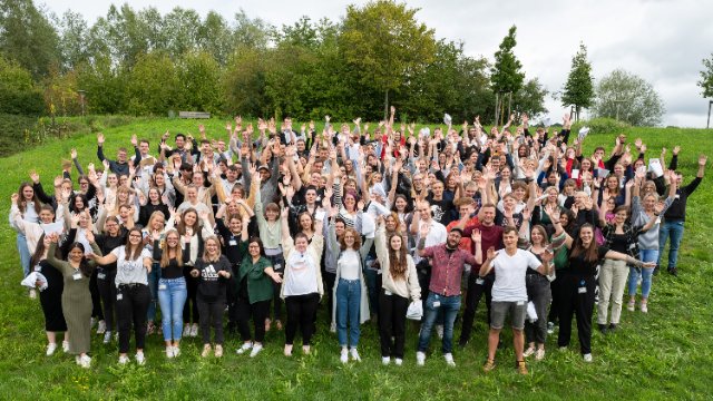 Uniklinikum begrüßt 195 neue Azubis