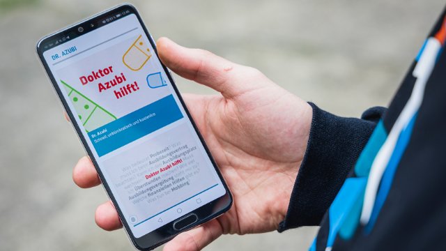 „Dr. Azubi“ gibt Tipps für Berufsstarter 