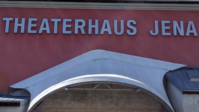 Schlafsäcke und Vorhänge gesucht