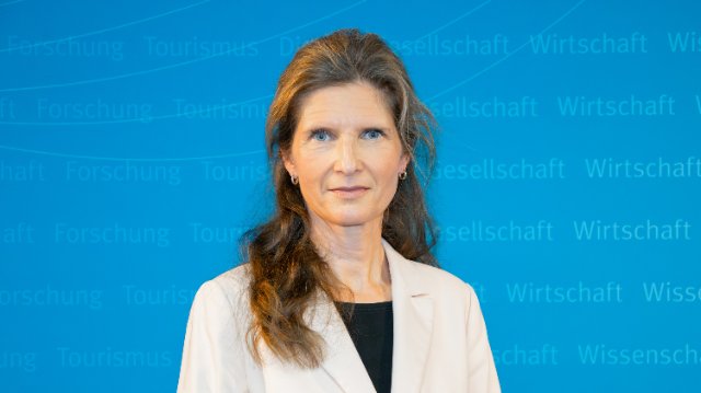 Neue Kaufmännische Vorständin am Uniklinikum Jena