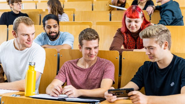 Schnupperstudium an der Ernst-Abbe-Hochschule 