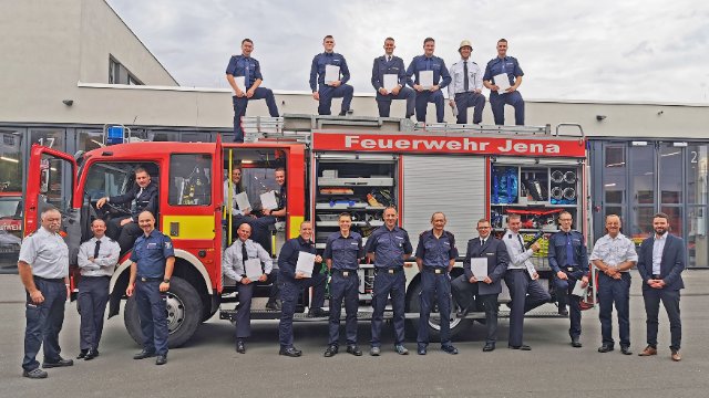 Erfolgreiche Feuerwehr-Absolventen