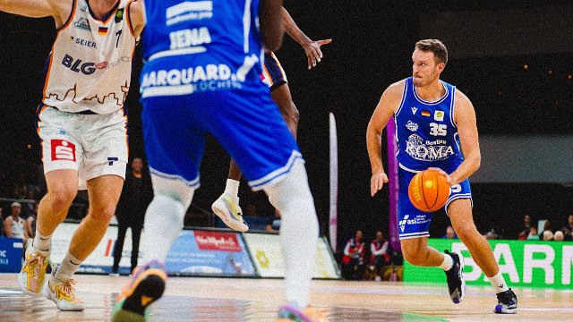 Medipolis SC Jena gewinnt mit 93:74 gegen die Eisbären Bremerhaven