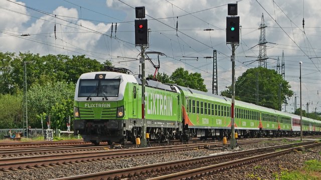 FlixTrain fährt Jena an