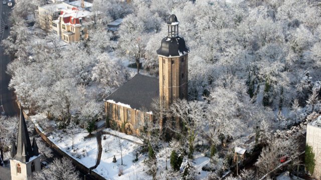 Adventsliedersingen auf dem Johannisfriedhof