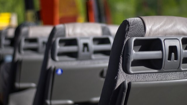 Warnstreik im Nahverkehr am Freitag - Kein Schülerverkehr, keine Busse und keine Straßenbahnen