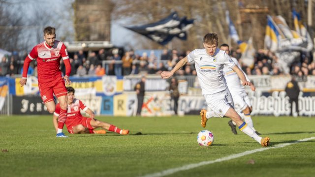 FC Carl Zeiss Jena verliert mit 3:0 in Greifswald