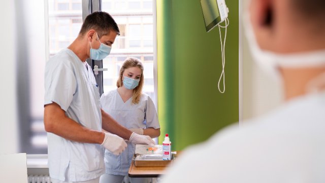 Erstmals Pflegewalk am UKJ