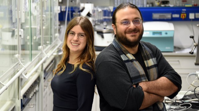 Neuartige Batterien und neuronale Netzwerke